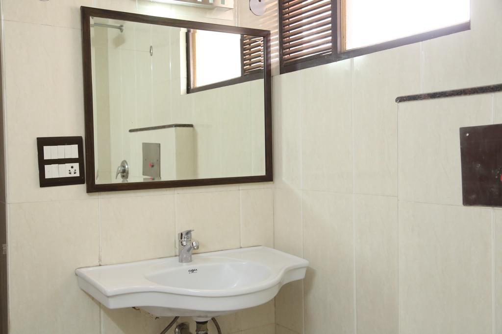 Hotel Wall City New Delhi Luaran gambar