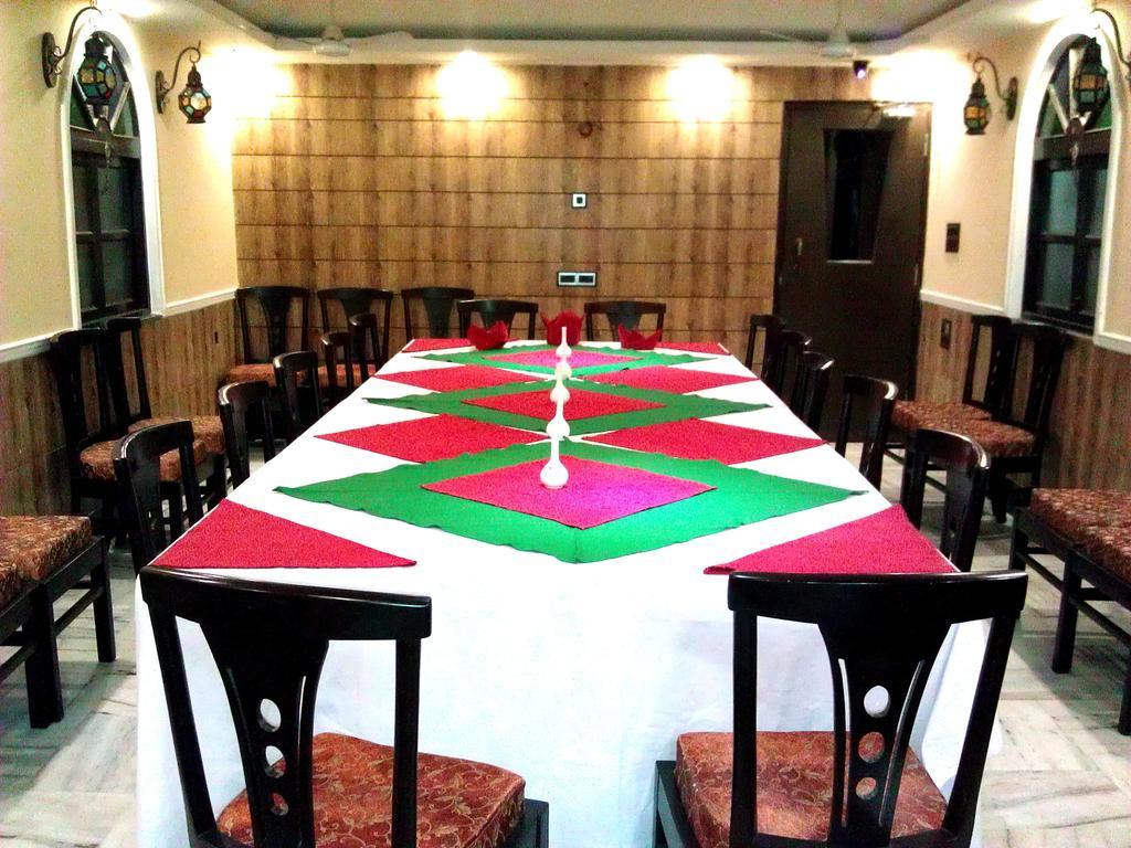 Hotel Wall City New Delhi Luaran gambar